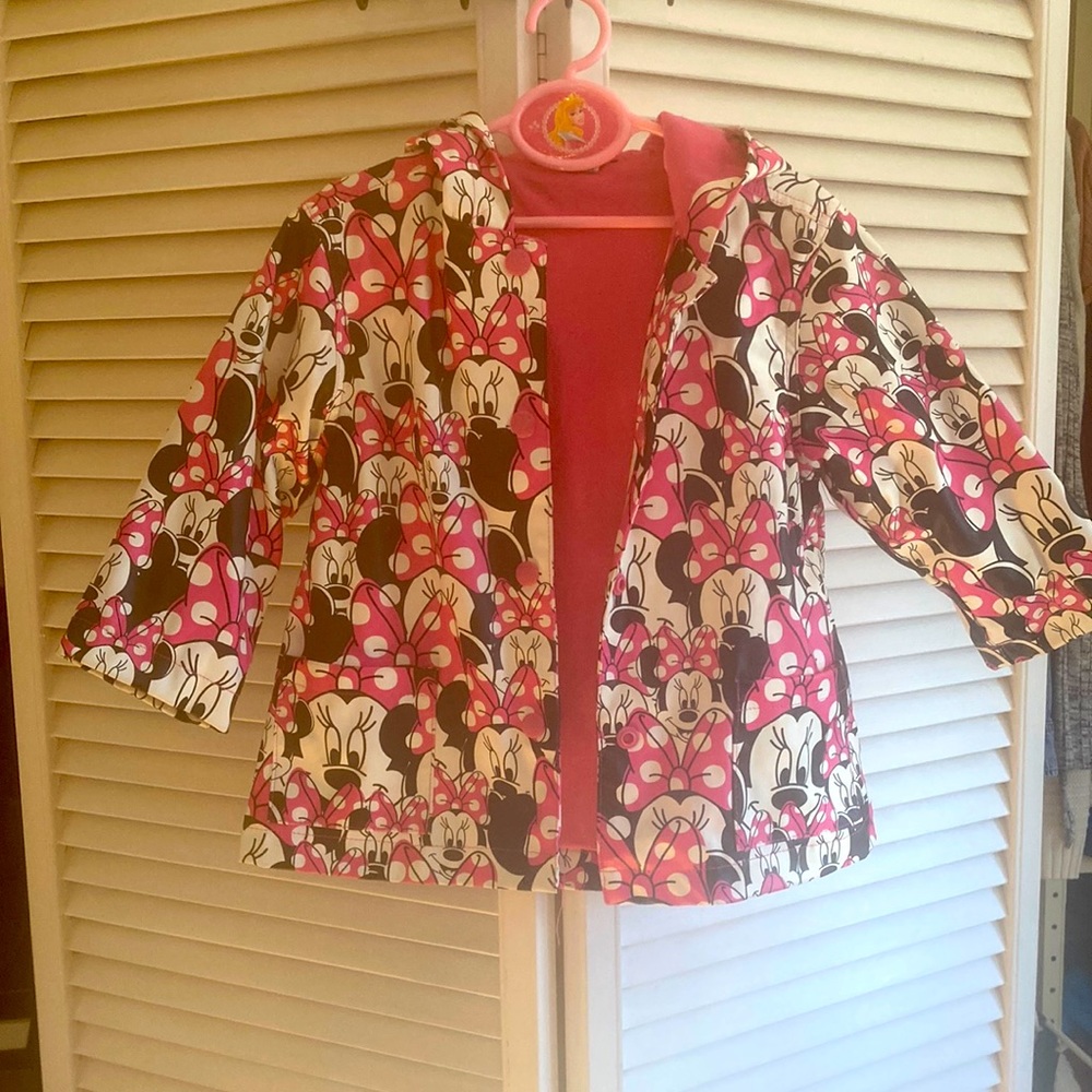 Disney Minnie Mouse Rain Coat in Mint condition size 2T